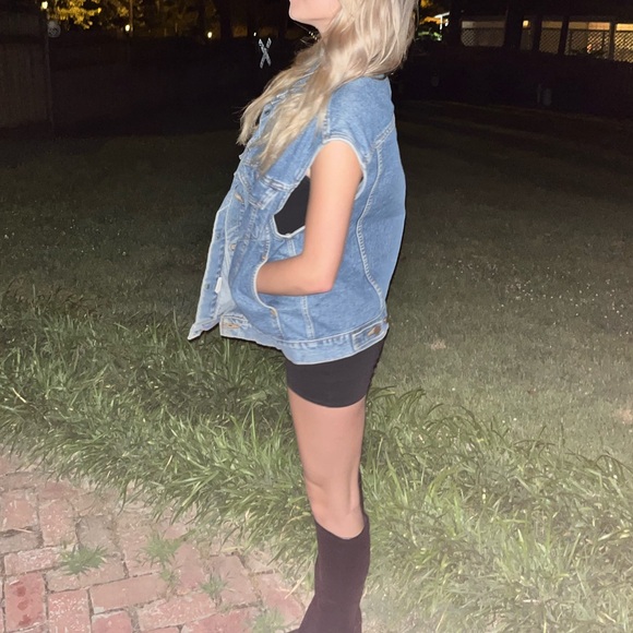 Vintage XL Levi Denim Vest - Picture 3 of 4